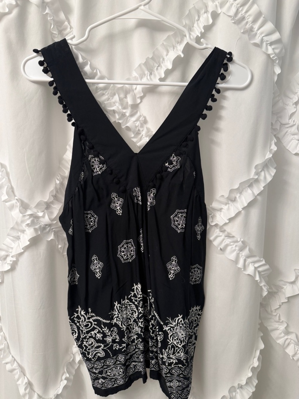 LOFT Black Sleeveless V-Neck Tank with White Embroidered Print